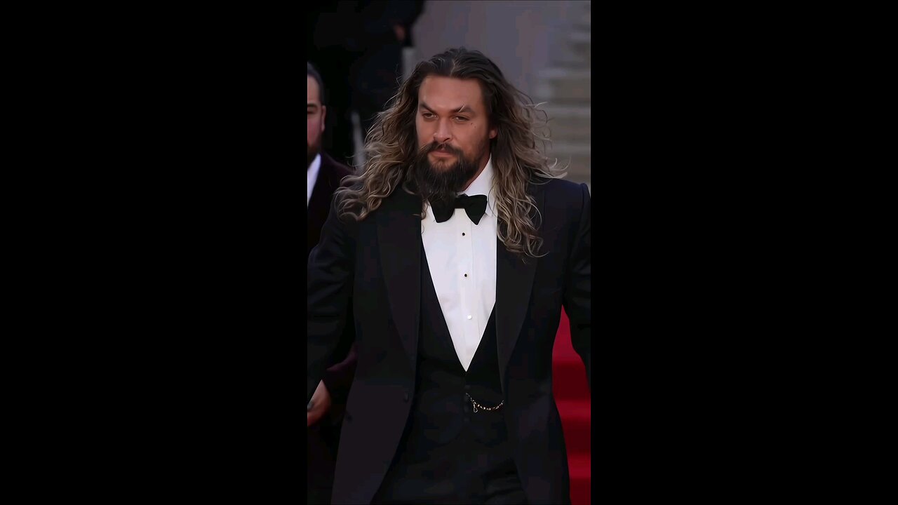 Hollywood movie star viral video red carpet