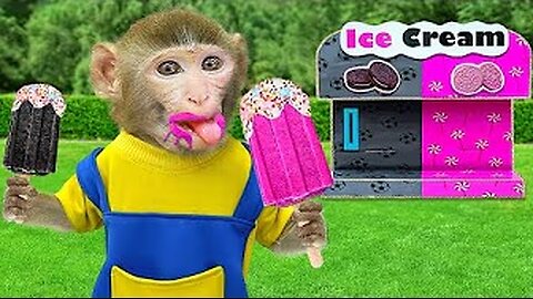 KiKi Monkey play with BlackPink ice cream vending machine and take a shower