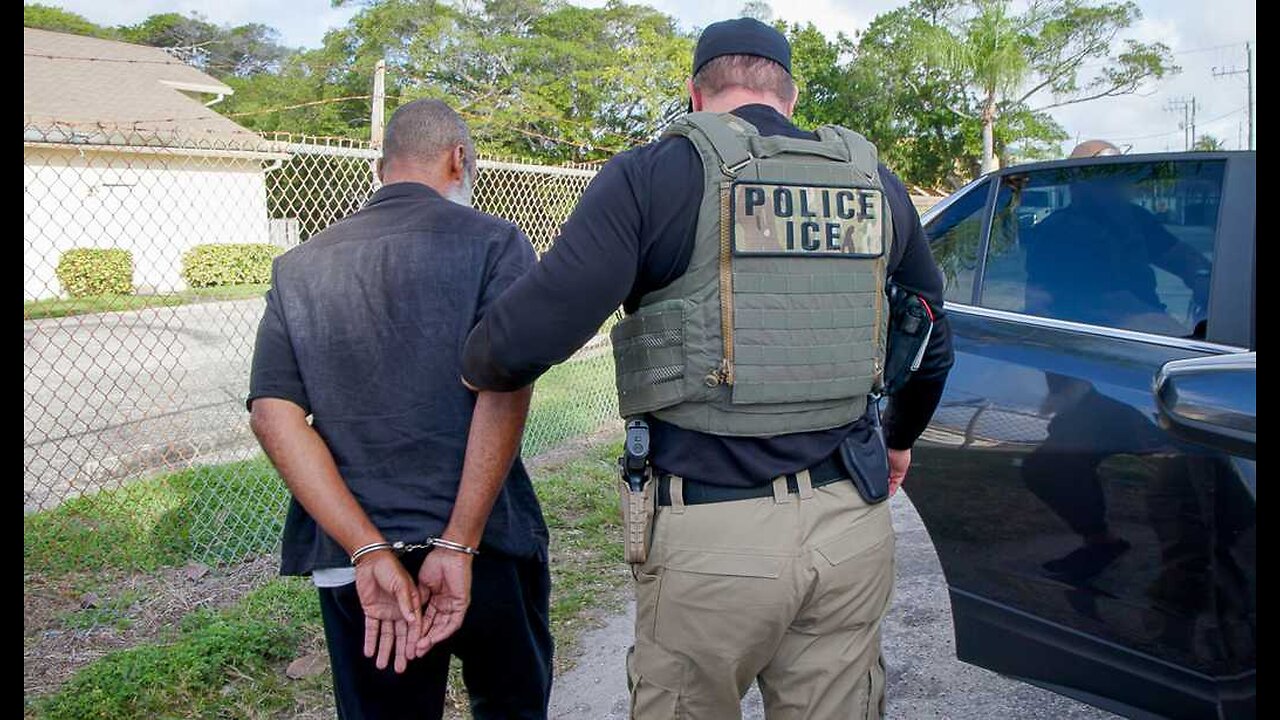 New That Claim About ICE Deporting an 82-Year-Old Legal Immigrant to Guatemala Just Got Much Weirder