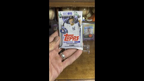 2025 #topps Series 1 #baseballcards #packopening #toppsseries1 #repbx