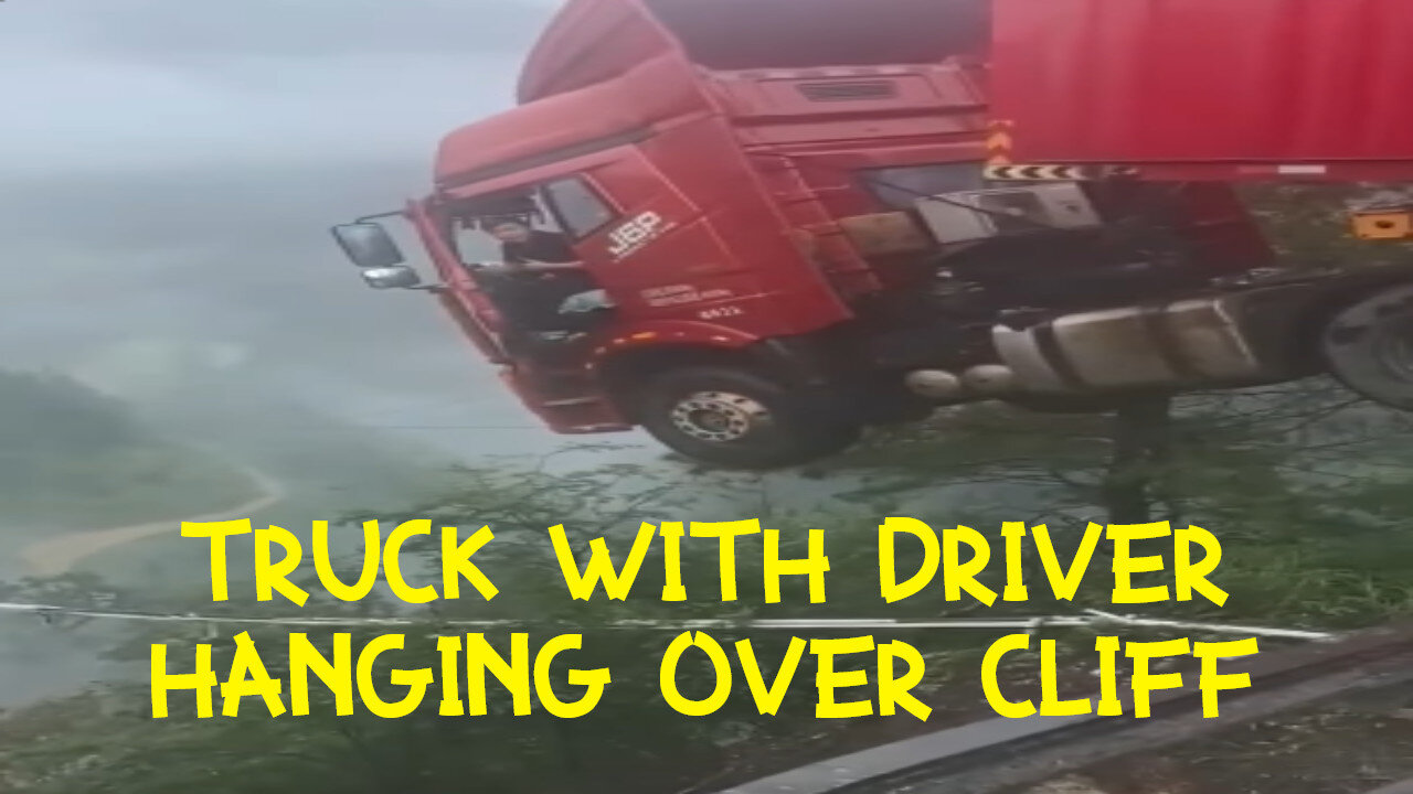 MIRACLE: No one was hurt in bridge collapse in China.