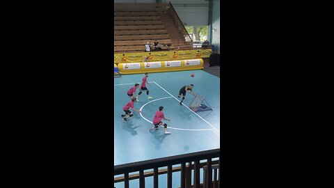 Unbelievable feint 🤩
