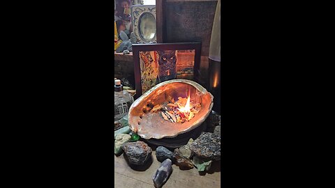 12/13/25 Interesting start of my day. Have a Happy Day and remember how special you are ☮️✌️💜💪👍😎