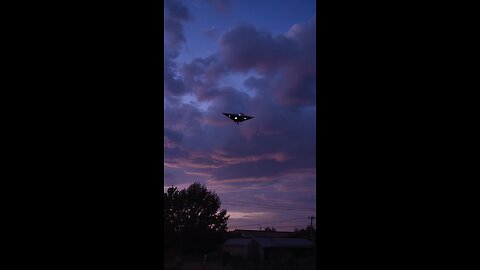 Joseph Martelli Niagara Falls, NY TR-3B UFO Hovering #tr3b #ufo #unitedstates #unitedstatesmilitary