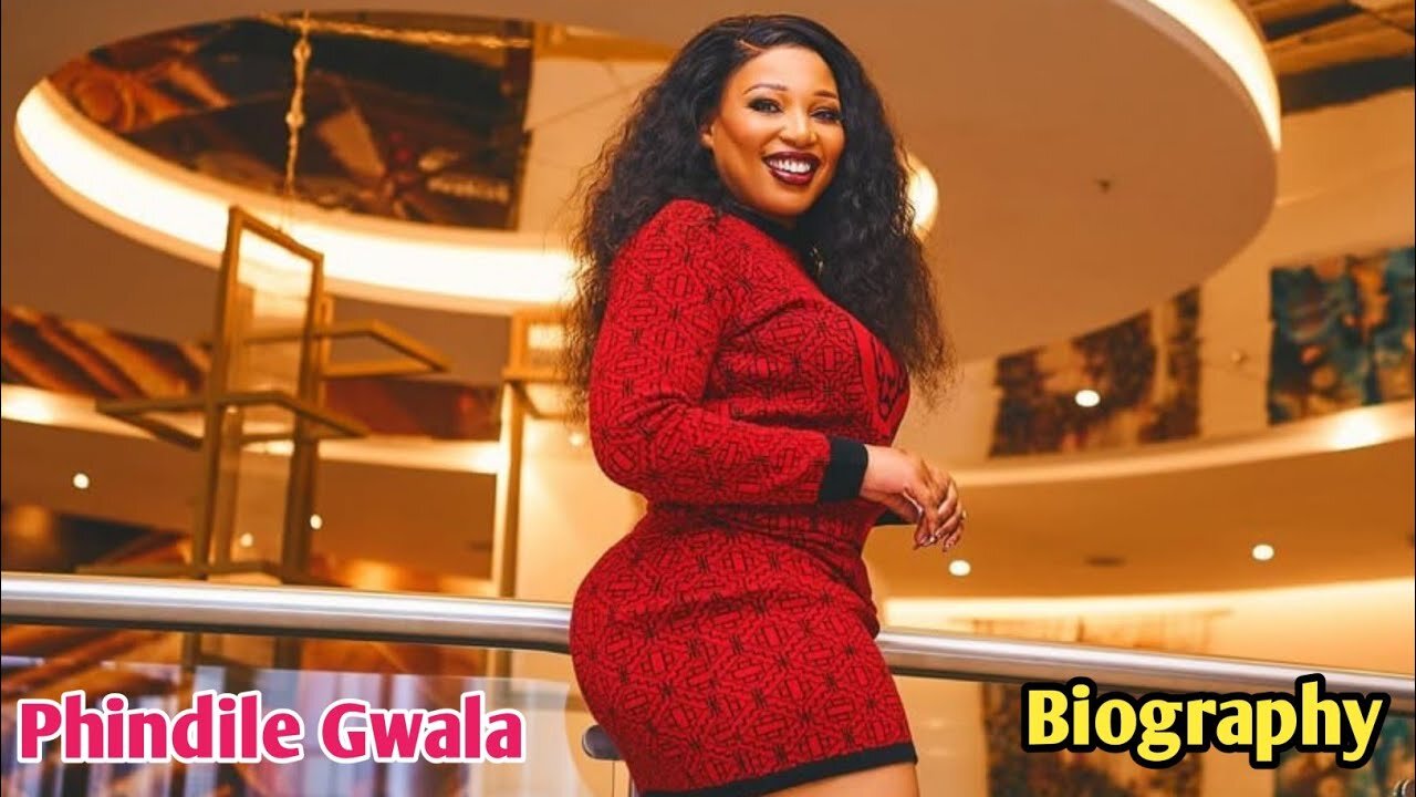 Glamorous Curvy Plus size Model - Phindile Gwala | Biography, Curve Model, Body Positivity |