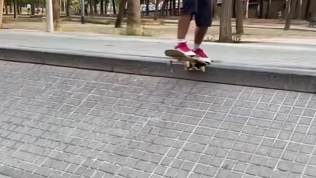 😎🛹 So Smooth by dave.murphy_! That's How It's Done! | SkateNation