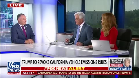 'Car freedom day': Trump is going to repeal California's vehicle emission regulations