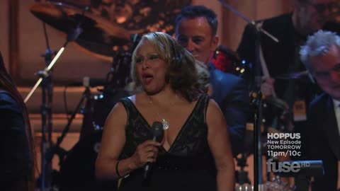 (Today I Met) The Boy I'm Gonna Marry (with Bruce Springsteen) - Darlene Love (live)