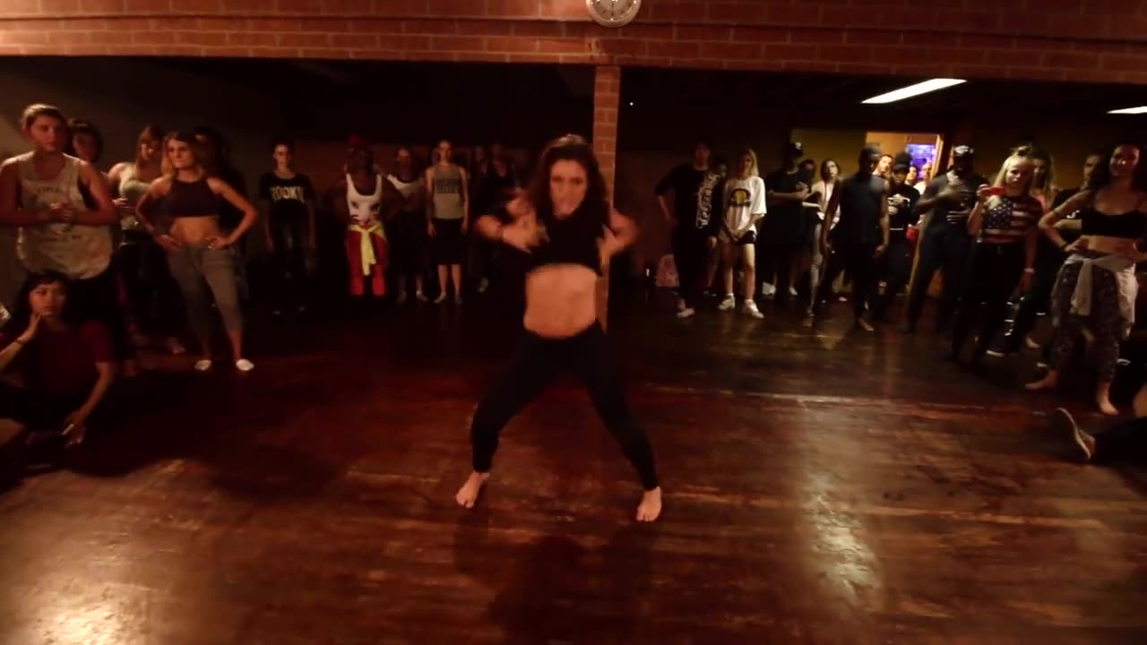 WET - JOJO GOMEZ (Feat. Jade Chynoweth)