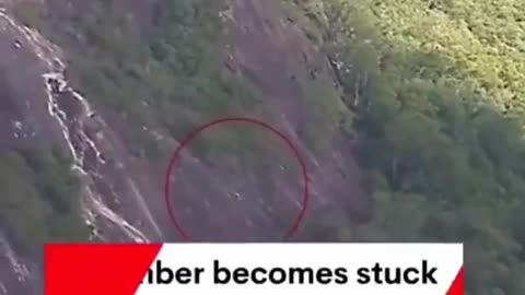 Kur aventura bëhet sfidë e madhe, turisti australian kalon dy orë të vështira në shkëmb