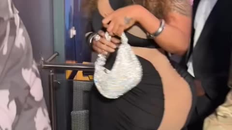 Queen vee bosset