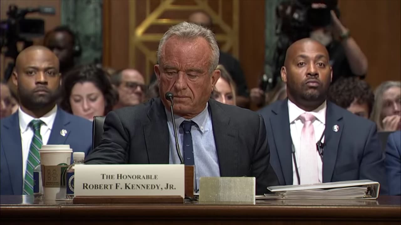 HHS KENNEDY CONFIRMS TALKING TO DR. WILLIAM THOMPSON - WHO CONFIRMED THE VAX AUTISM STUDY A FRAUD