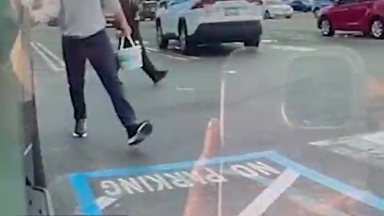Another crazed leftist caught on video keying a Cybertruck.