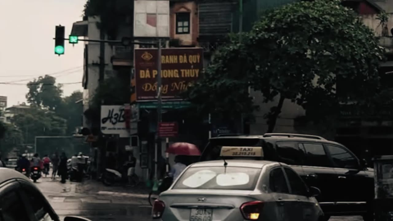 Vietnam walking tour 🇻🇳 Vietnam tour with family (ASMR City Sounds)