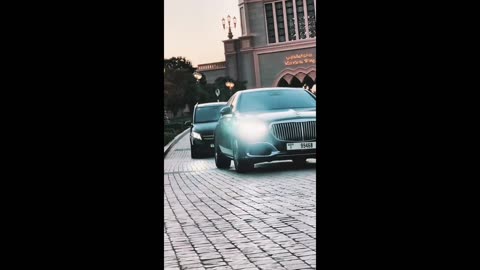 Amber Flow – warmth that moves through stillness.