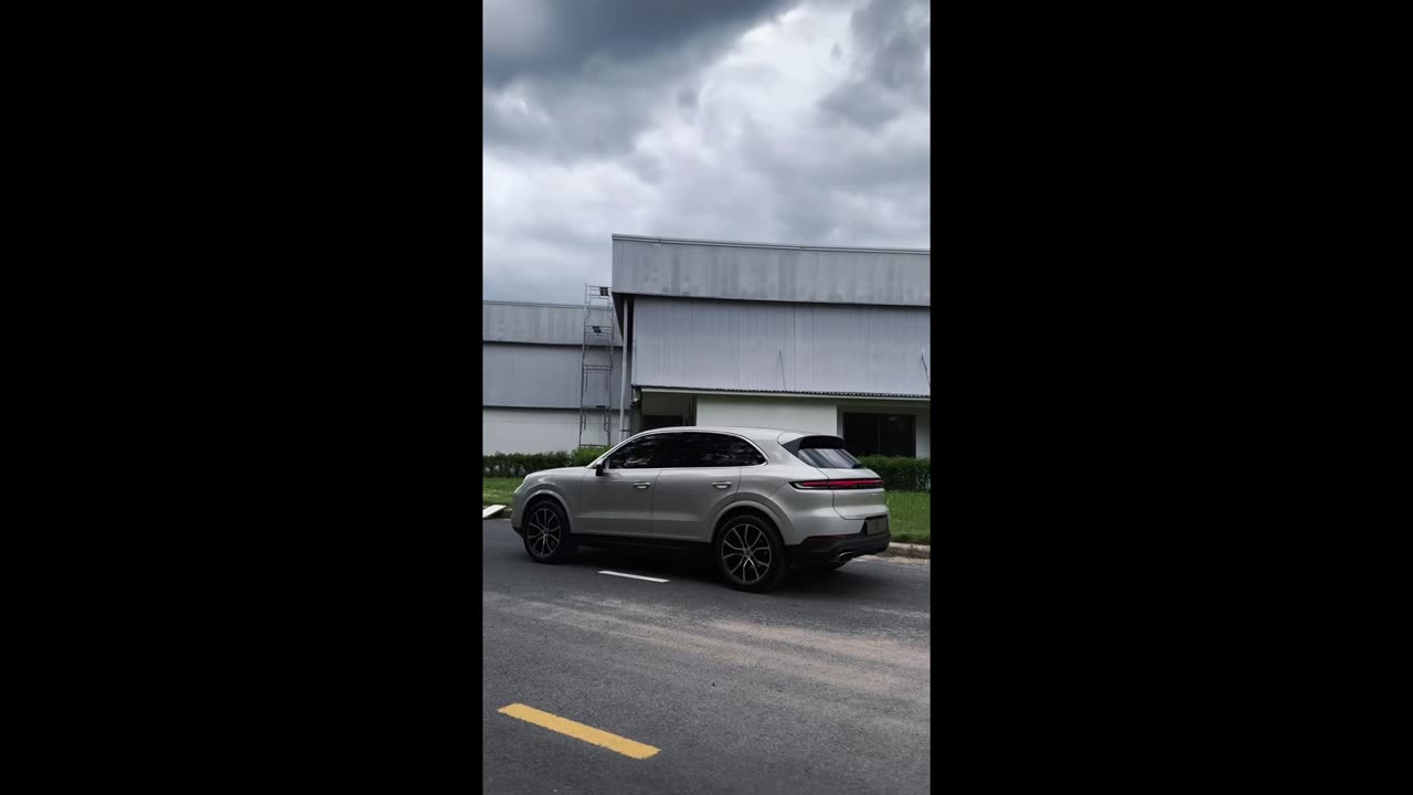 Lost in the Drop – where the bass hits your soul.