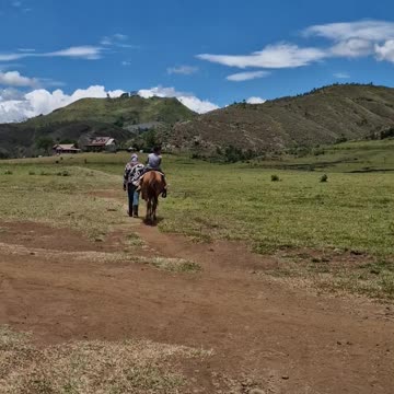Horseback Riding in Cowboy Country 🇵🇭 | Bukidnon Communal Ranch.