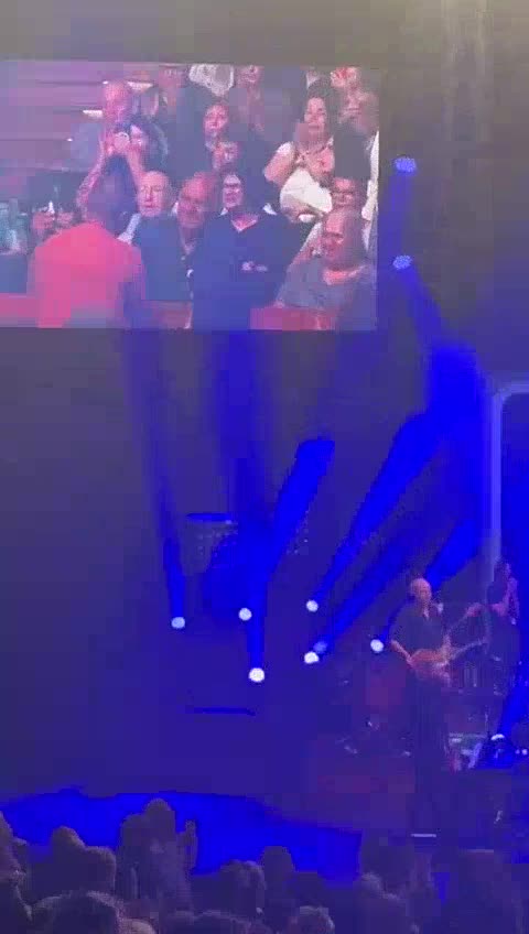 Freed hostage Gadi Mozes and his former partner Margalit Mozes attended a performance by Shokolad