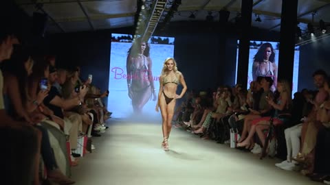 Beach Bunny Bikini Fashion Show | Miami Swim Week 2023