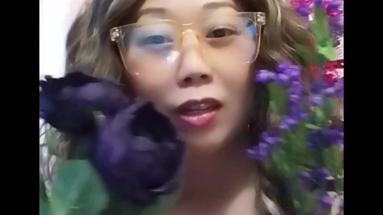 Kitty S1 E10 I'm Sorry for being a Hot Mess