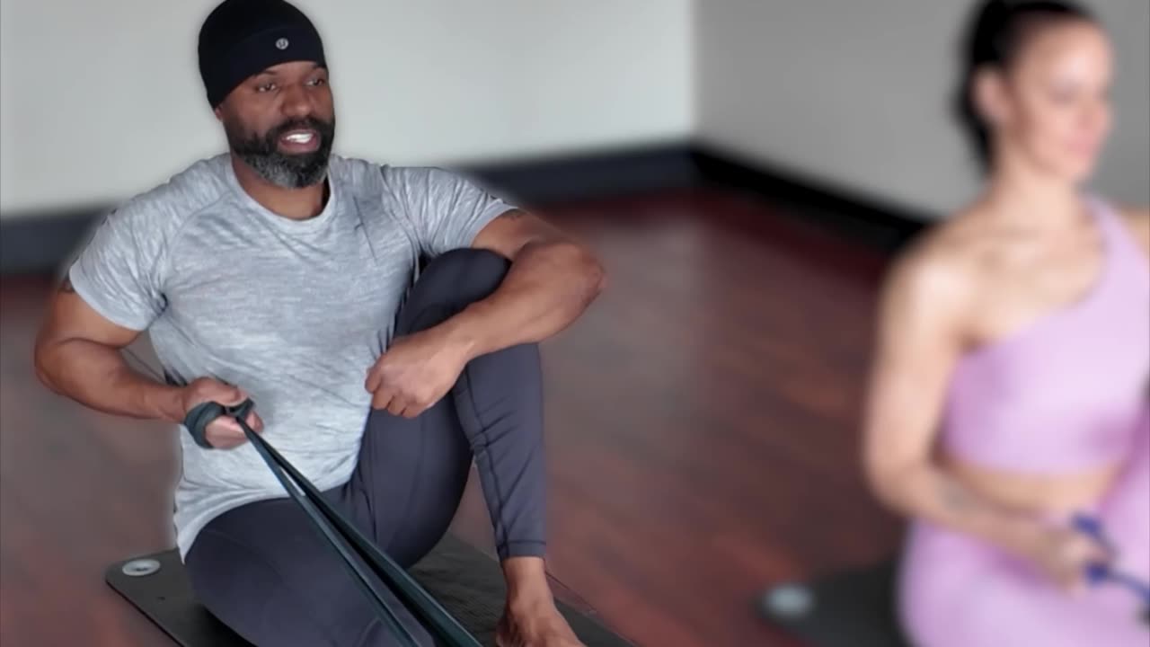 SEATED UNILATERAL ROW