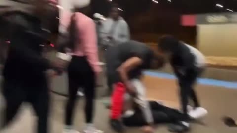Savage Simeon Subway Smash!