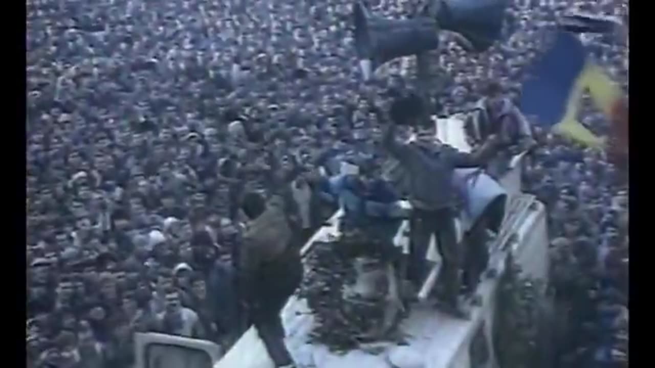 Scorpions - Wind Of Change (Official Music Video)