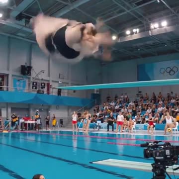 Obese woman is taking part in the Olympic Games ?!