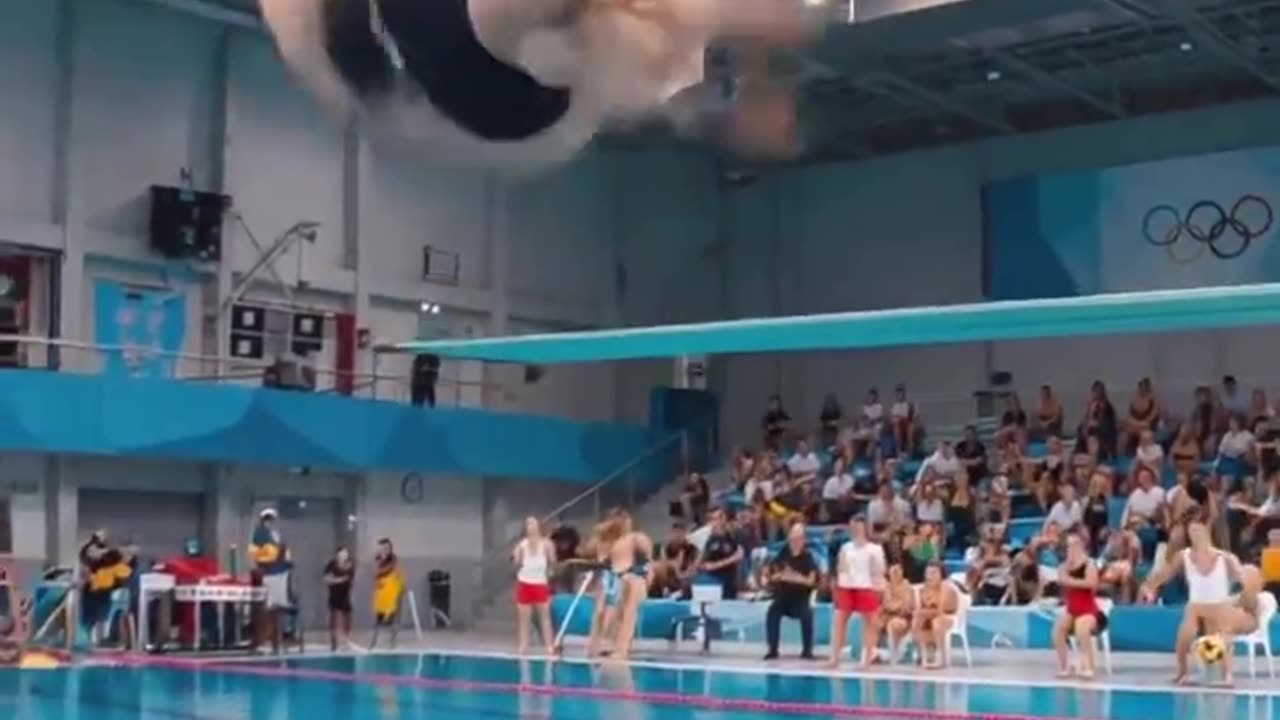 Obese woman is taking part in the Olympic Games ?!