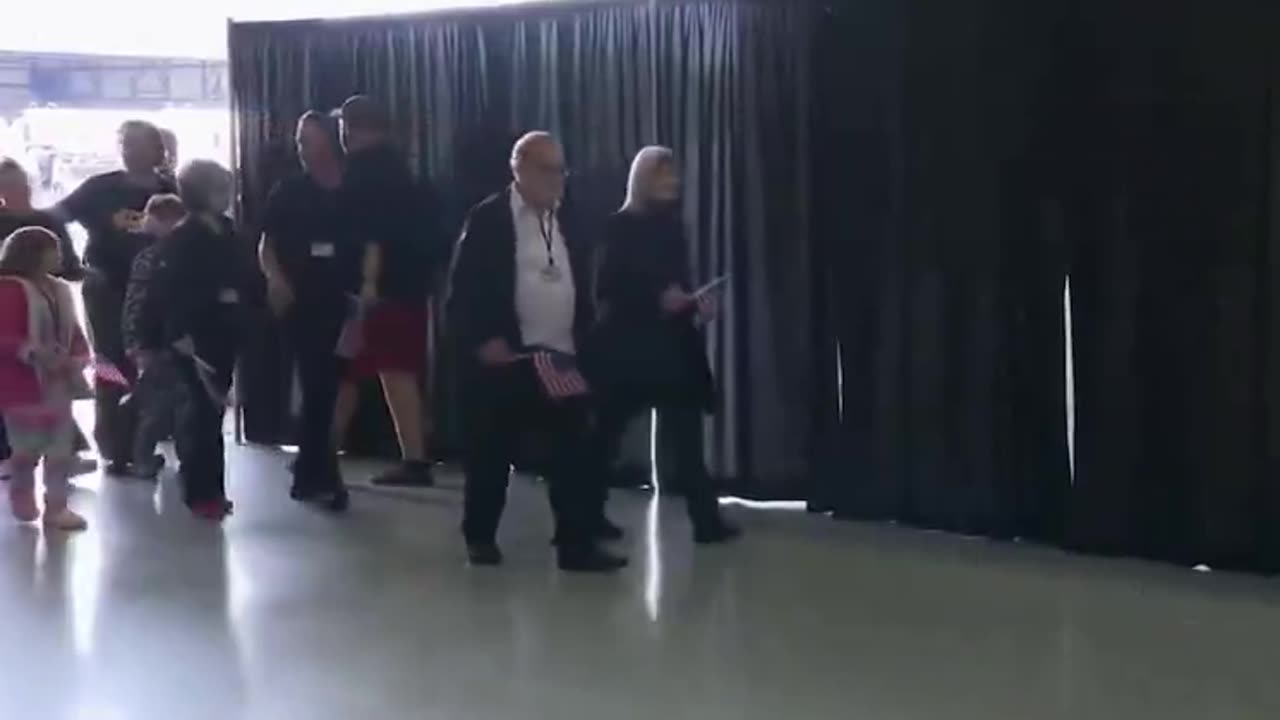 First group of white refugees fleeing persecution (South Africa) have arrived in the United States