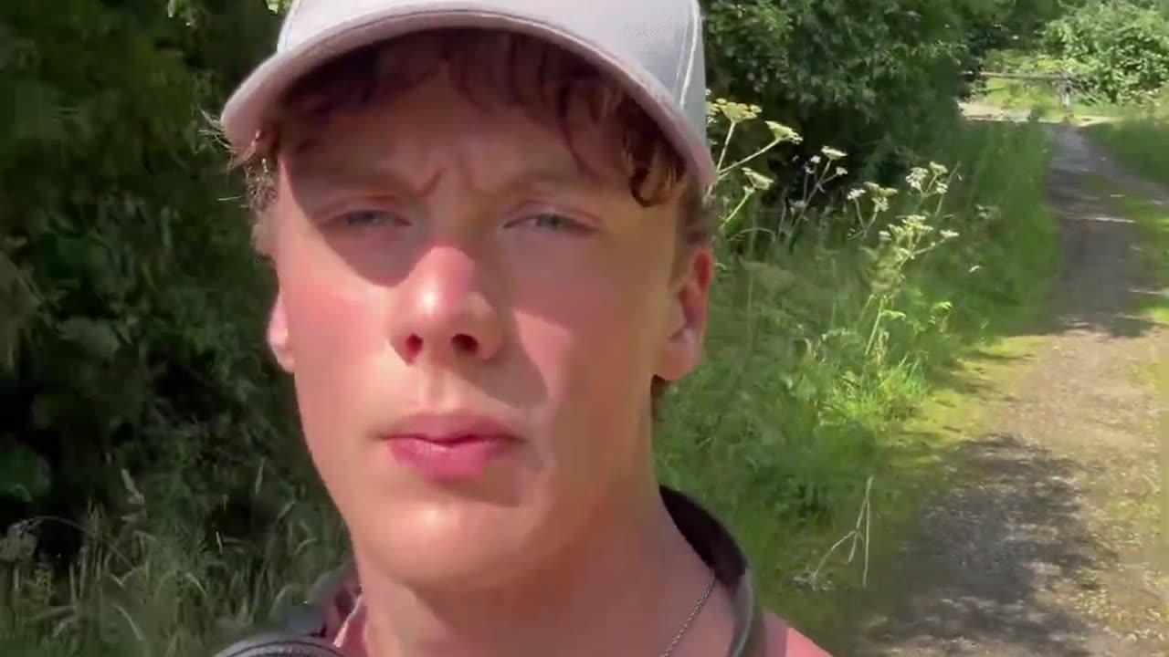 👁️