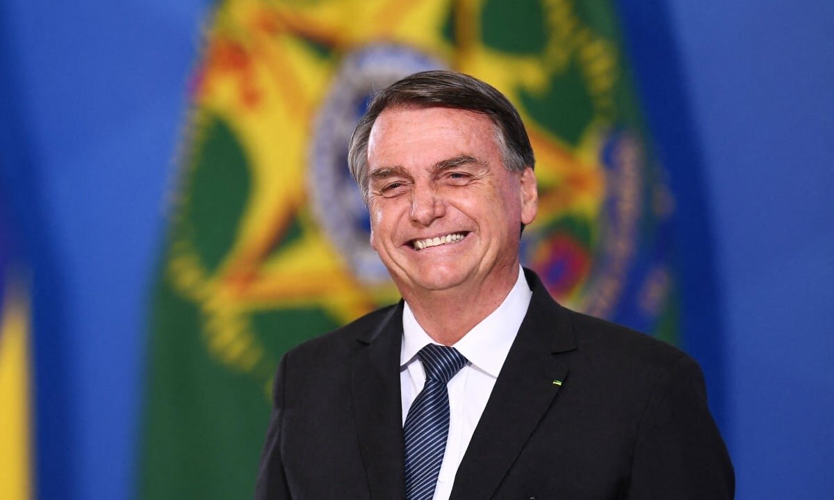 Perseguição implacavel ao presidente Bolsonaro.
