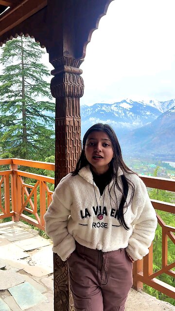 Free photographer 😂😂😂