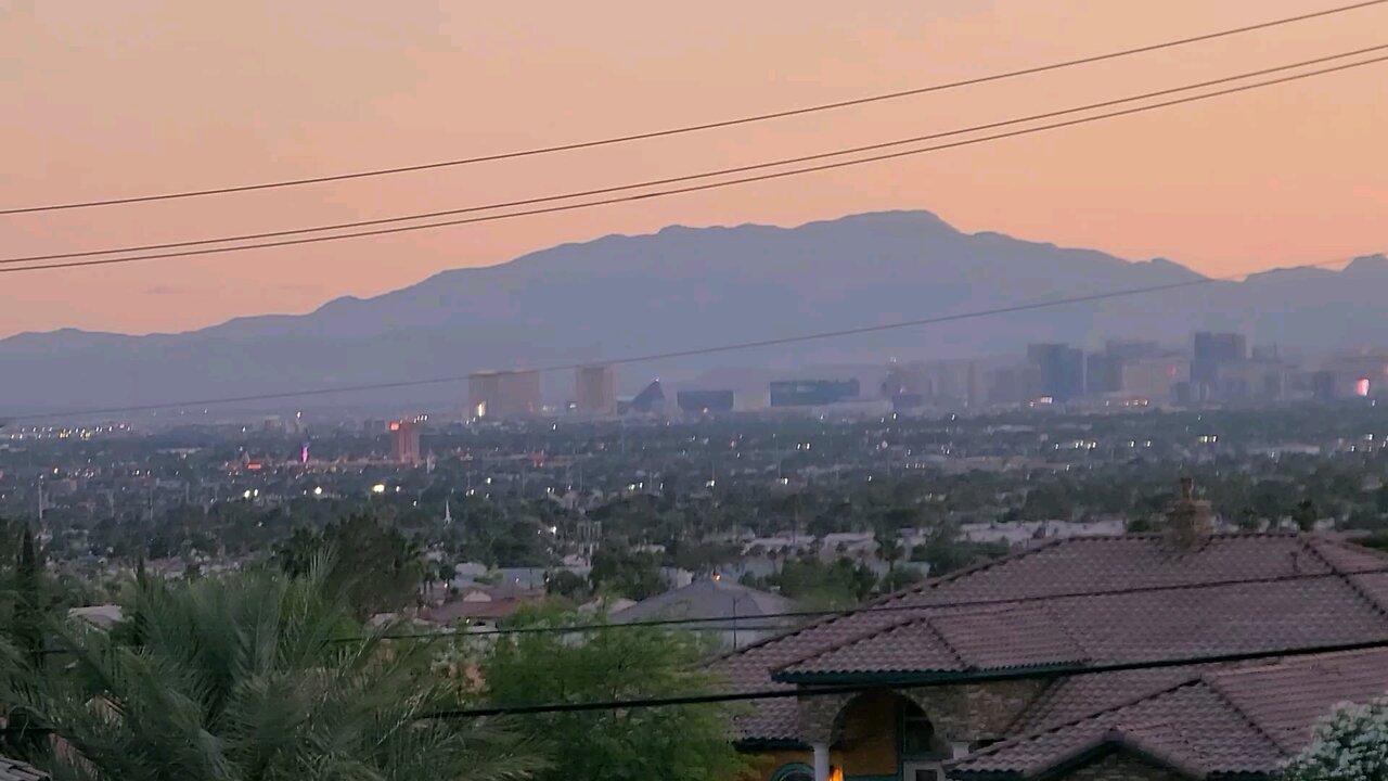 Did you SEE tonight's Las Vegas sunset? Check THIS out! 05.30.2025 #follow #lasvegas #travel #gaming