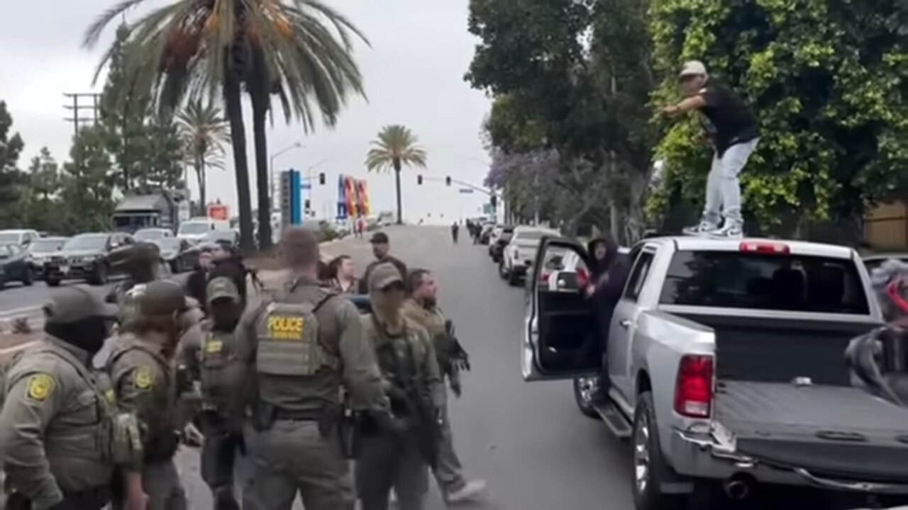 Paramount ICE protests lead to fires, clashes