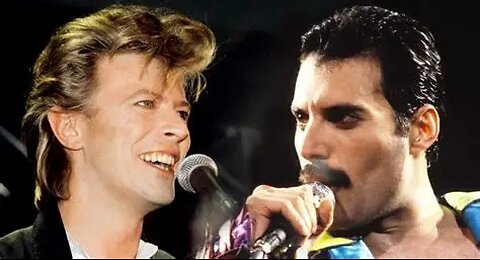 David Bowie & Queen perform "Under Pressure"