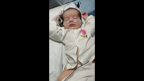 cute baby is oxygen dependent