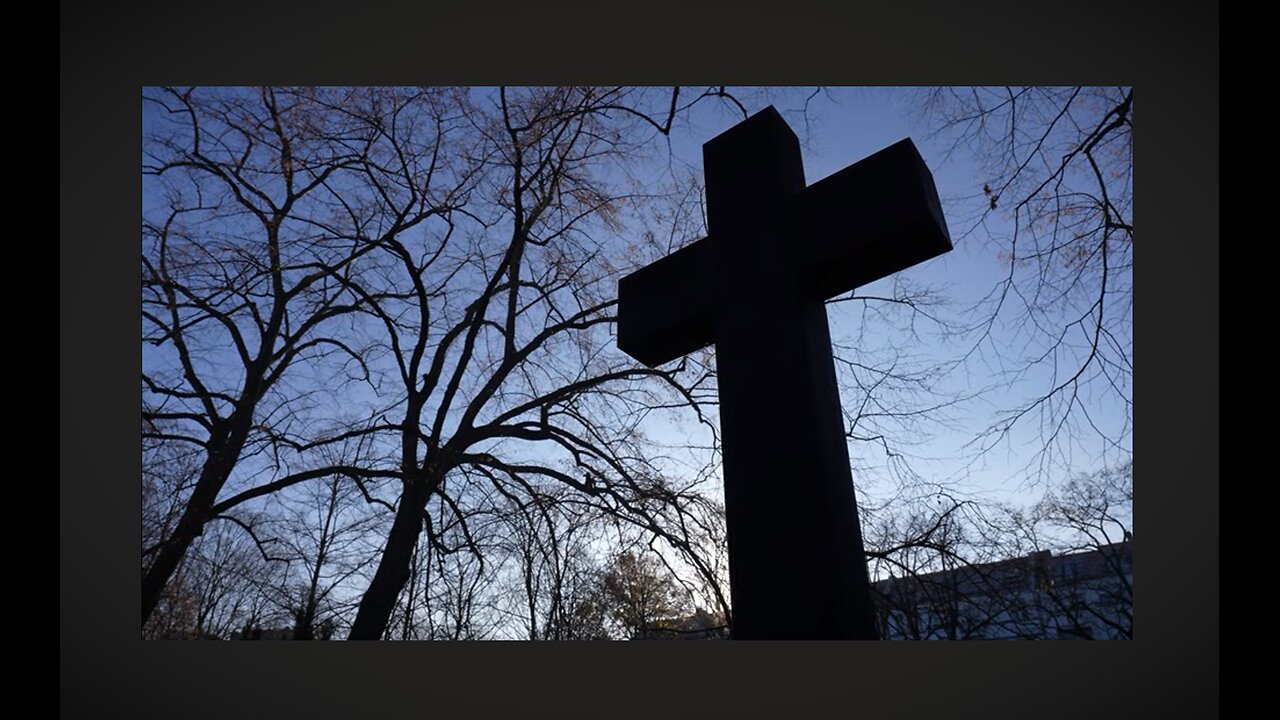 WHAT DOES KARLOVEMA MEAN?