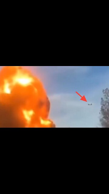 🚨👀 I was looking at the sky above the Louisville plane crash from this angle AND NOTICED SOMETHING