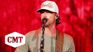Riley Green Performs “Worst Way” | CMT on the Road