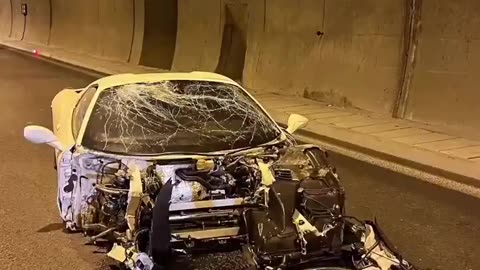 A Ferrari tire explodes while the car hits top speed 😬