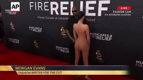 Her first instinct is to show her ass-crack