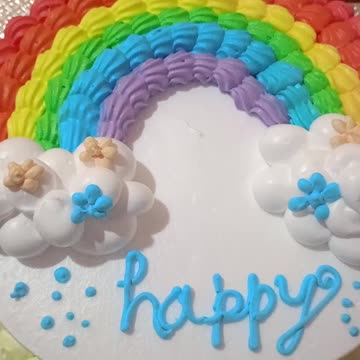 This cake is 1.5kg Rainwo shape and pineapple flavour