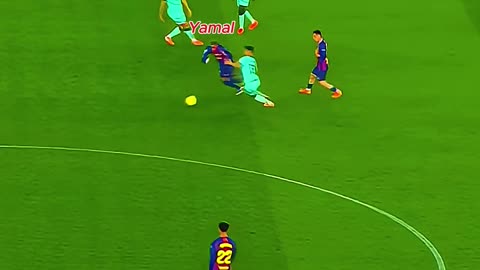 Lamine Yamal Beats Two Players & Delivers a Perfect Assist ⚽