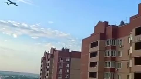 🛸🎯 Ukraine Russia War | Ukrainian FP-1 Long-Range Drone Flies Ultra-Low Over Urban Area | RCF