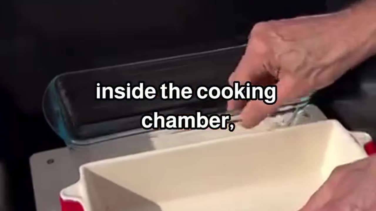 THIS HANDMADE SOLAR OVEN COOKS YOUR FOOD
