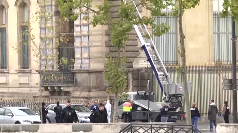 Thieves rob France's Louvre of priceless jewels in bold daytime heist