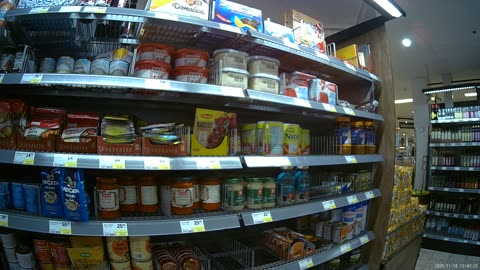 Testar Sportkameran. Inne på Krämaren-Ica. Örebro 18 Nov. 2025