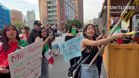 NYC- A group of Latinas spot a man wearing a MAGA hat and immediately start booing and