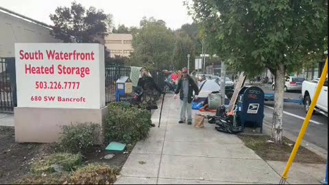 Tommyboi asks the #ANTIFA tranny why he punches women